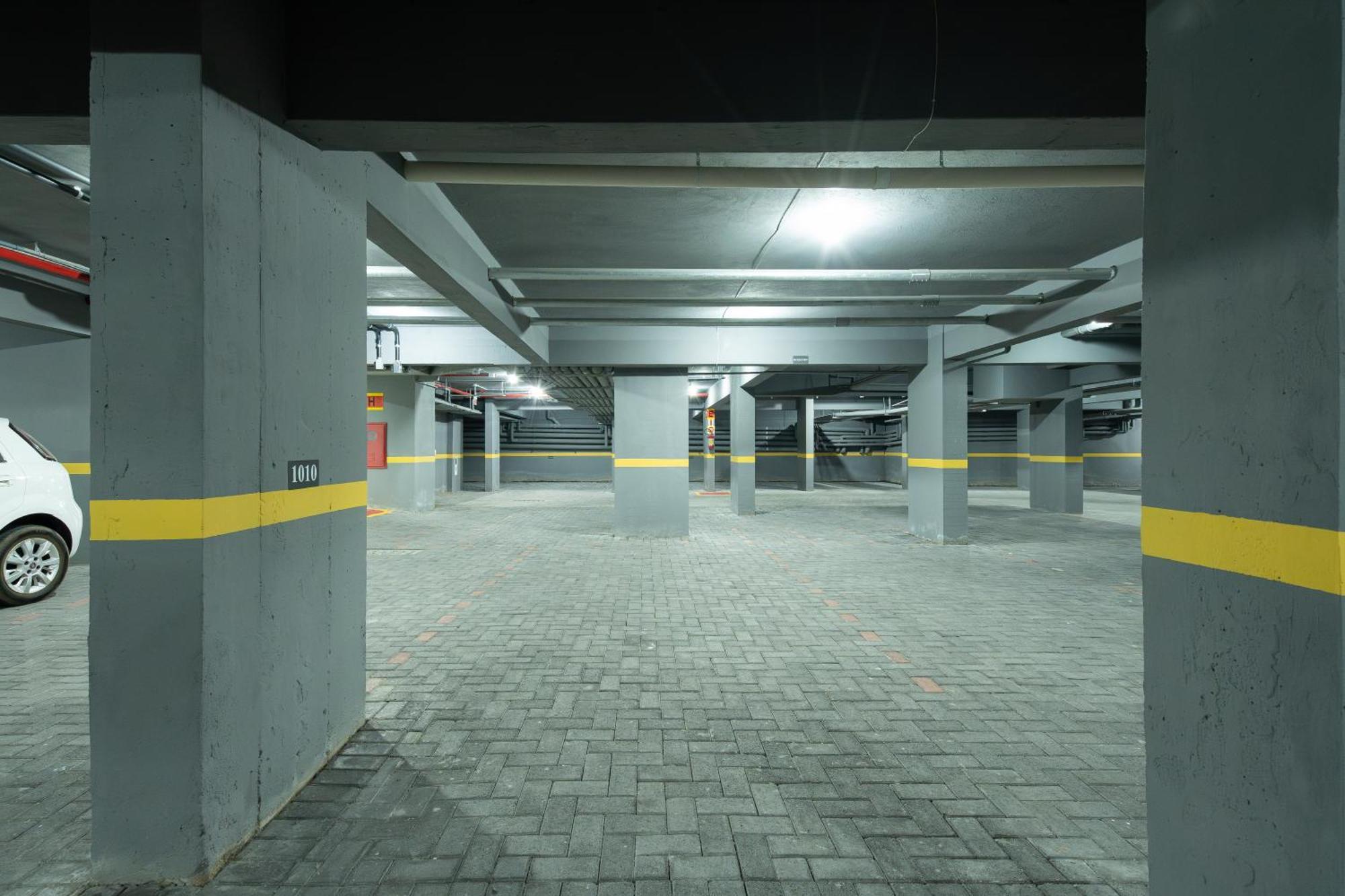 Localizacao Central! A 450 Metros Da Germanica Loft Com Piscina, Ar-condicionado, Wi-fi, Cozinha Completa, Garagem Privativa, Espaco Zen, Academia, Sauna, E Mercadinho 24h Apartment